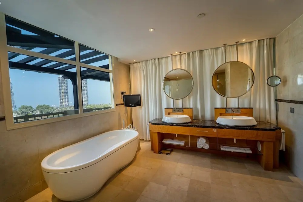 هتل گرند حیات